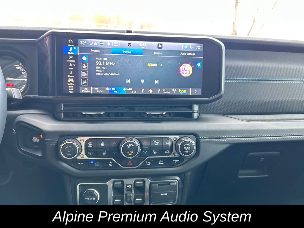 Used 2024 Jeep Wrangler Unlimited Rubicon 4xe w/ Technology Group AWD/4WD image 19