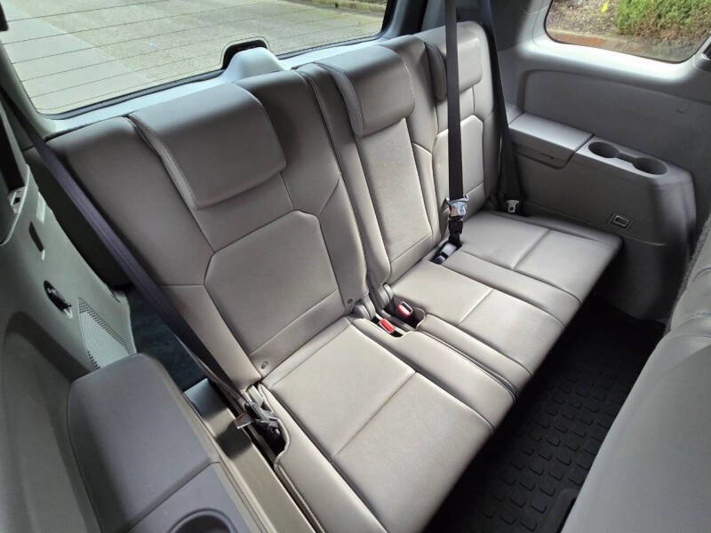 Used 2011 Honda Pilot EX-L image 16