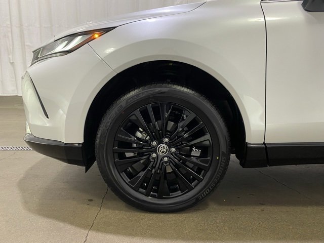 Certified 2024 Toyota Venza Nightshade image 21