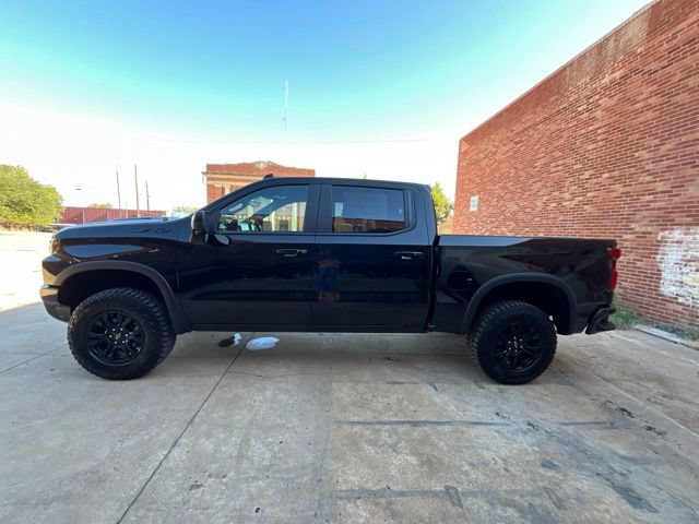 New 2026 Chevrolet Silverado 1500 ZR2 w/ LPO, Dark Essentials Package AWD/4WD image 4