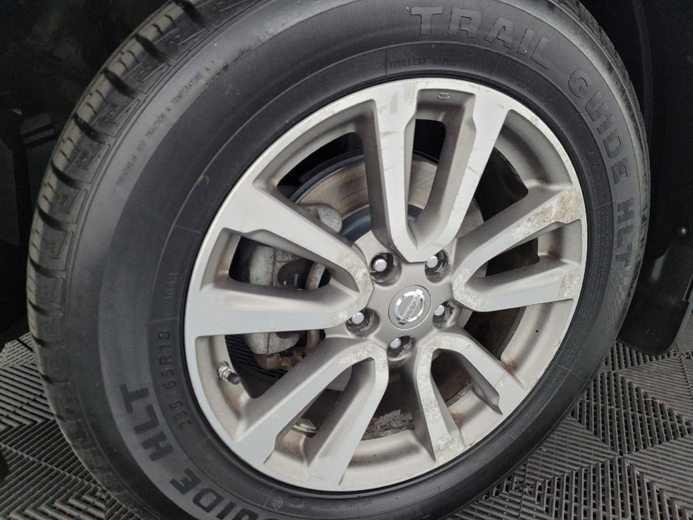 Used 2020 Nissan Pathfinder SL AWD/4WD image 31