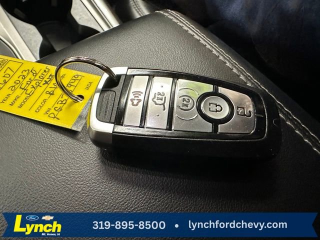 Used 2023 Ford Explorer XLT w/ Equipment Group 202A image 17