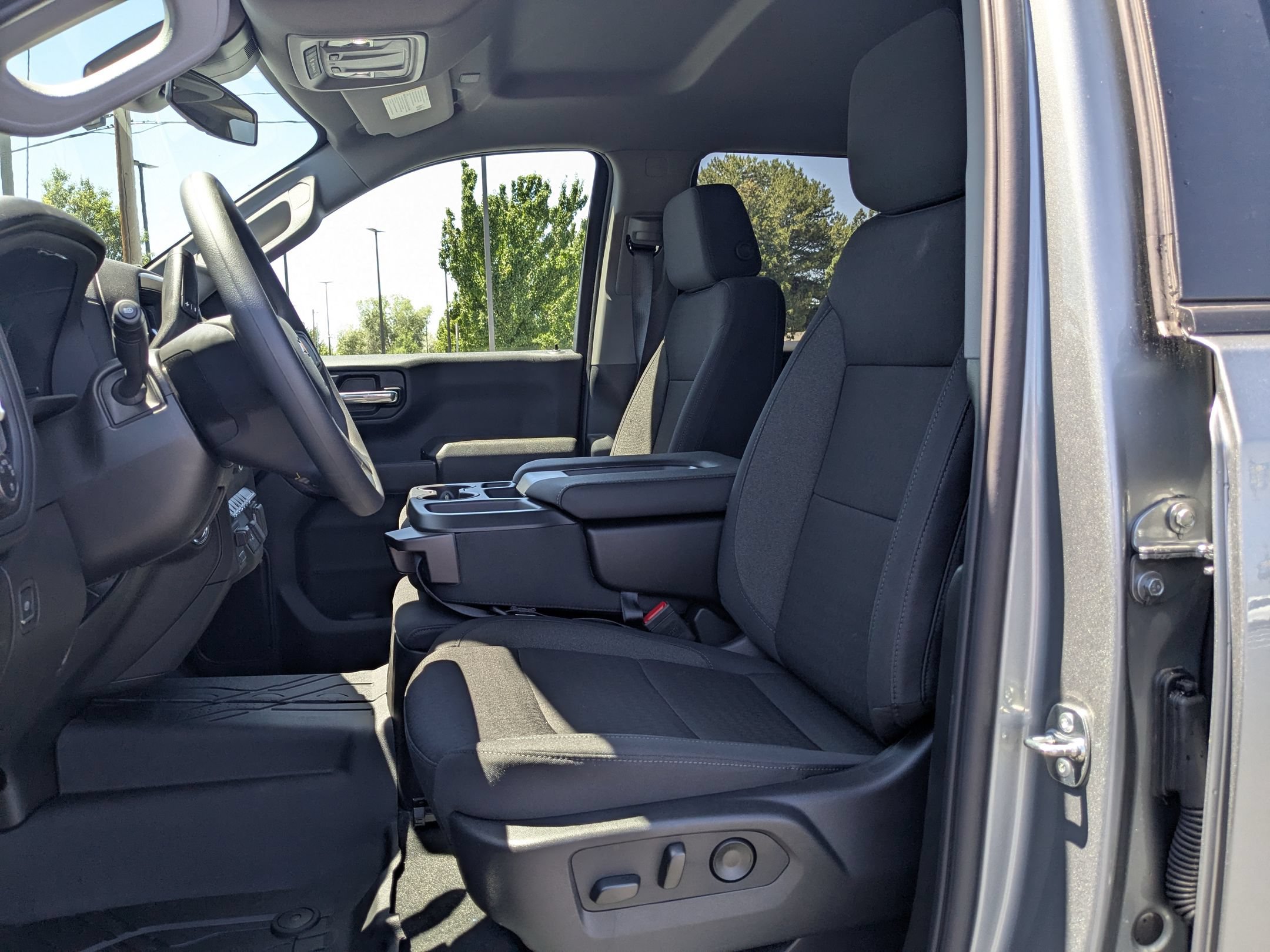 New 2025 Chevrolet Silverado 1500 Custom AWD/4WD image 15