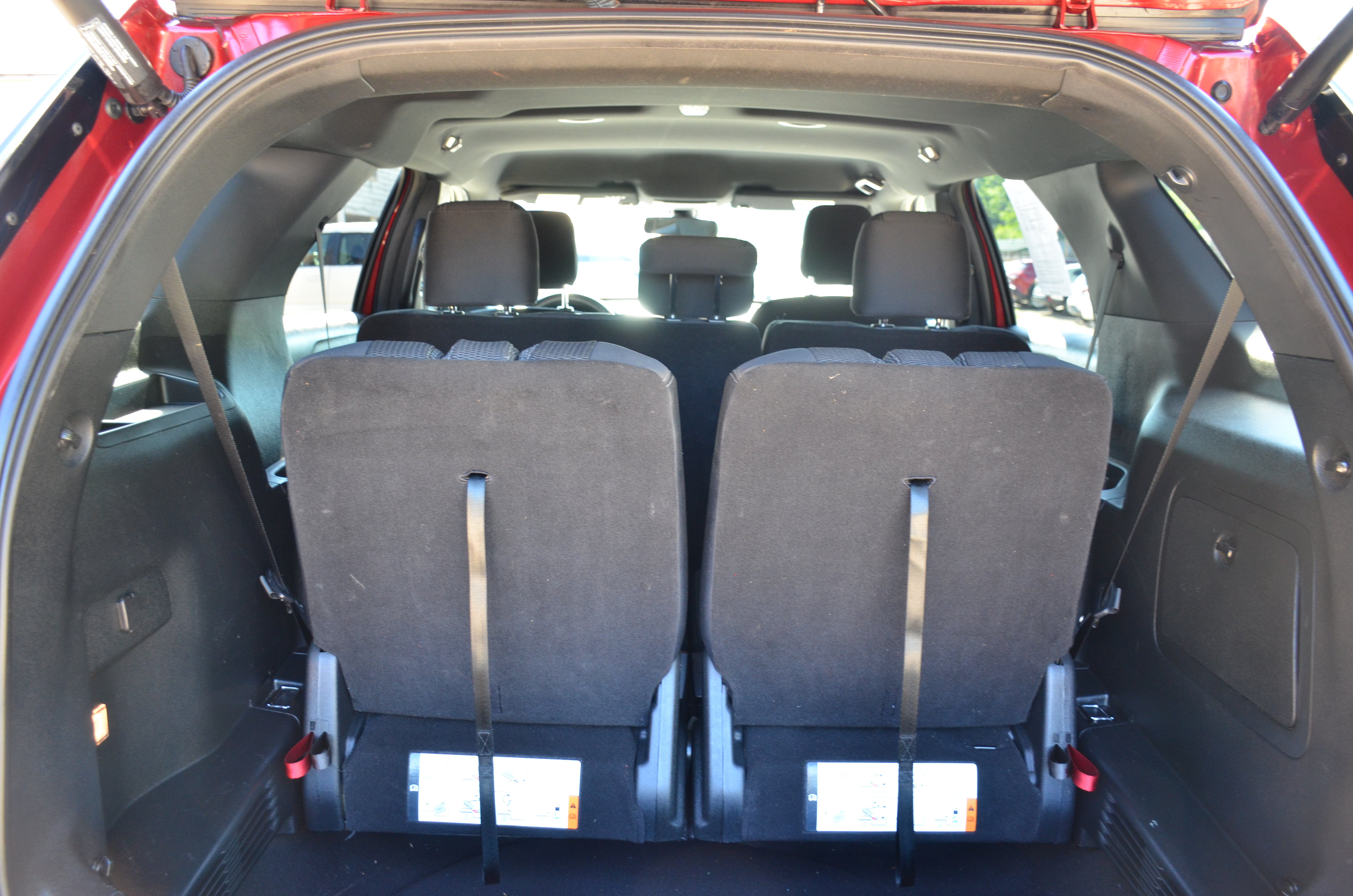 Used 2018 Ford Explorer XLT w/ Equipment Group 201A AWD/4WD image 42
