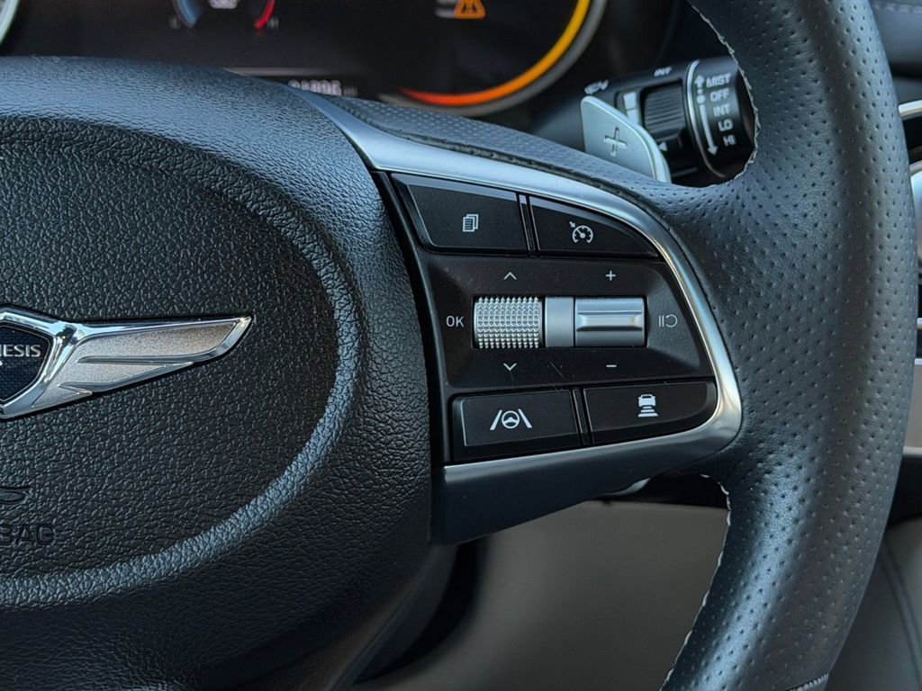 Used 2023 Genesis G70 2.0T RWD image 18