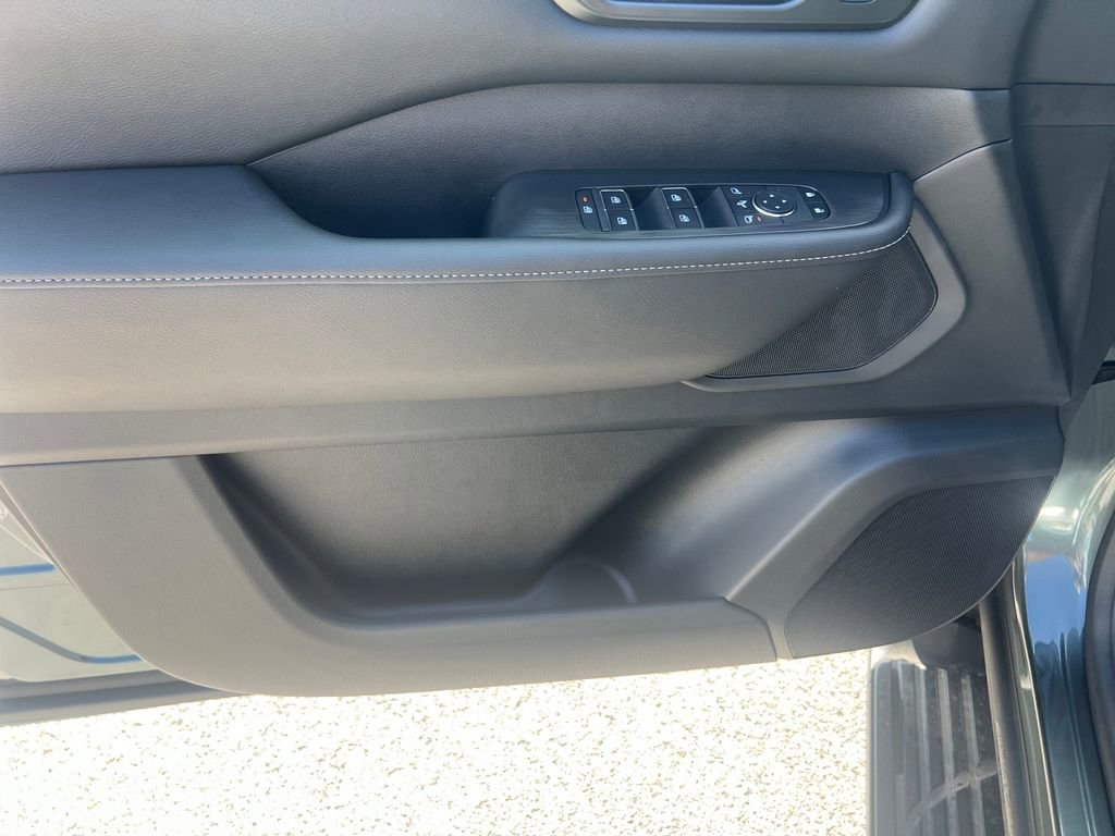 New 2025 Nissan Armada PRO-4X image 11