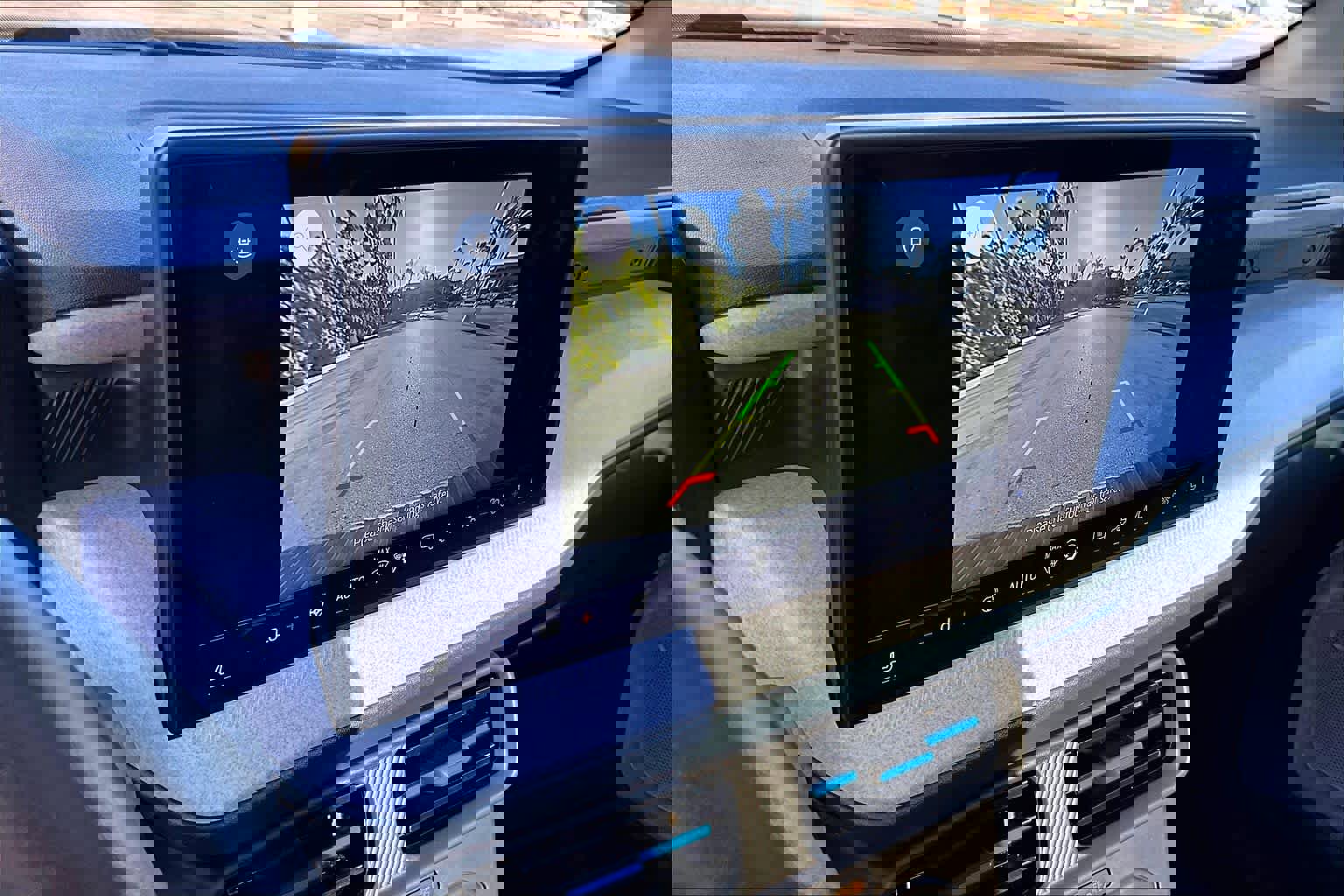 Used 2025 Ford Maverick XLT w/ XLT Luxury Package image 50