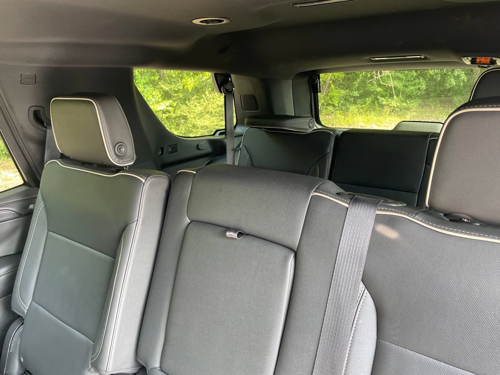 Used 2024 GMC Yukon SLT AWD/4WD image 30