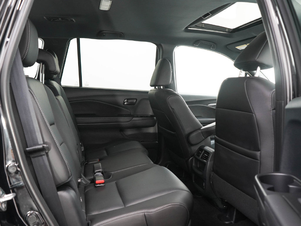 Used 2023 Honda Passport EX-L image 13