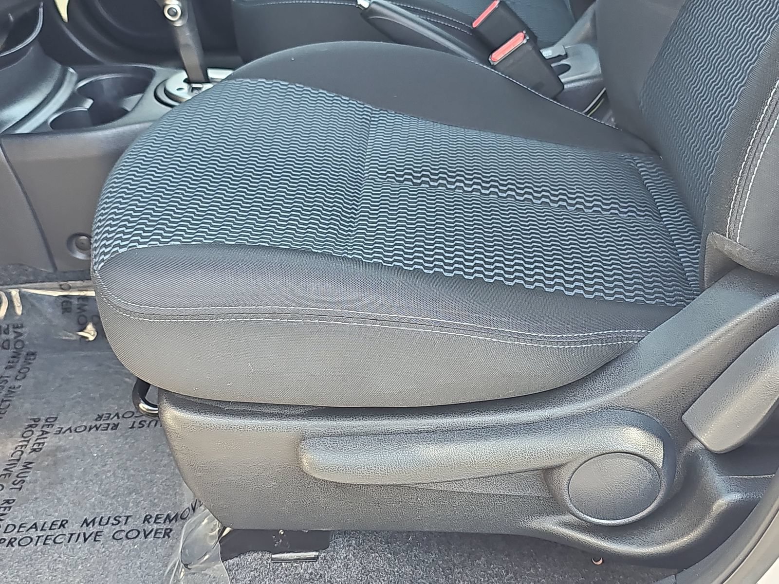 Used 2015 Nissan Versa Note SV w/ Sport Value Package FWD image 28