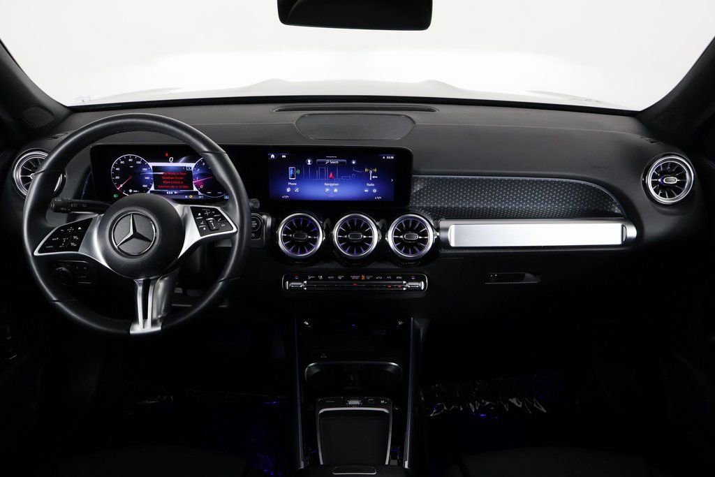 Certified 2025 Mercedes-Benz GLB 250 image 8