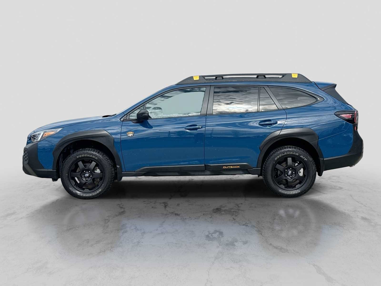 Used 2025 Subaru Outback Wilderness AWD/4WD image 3