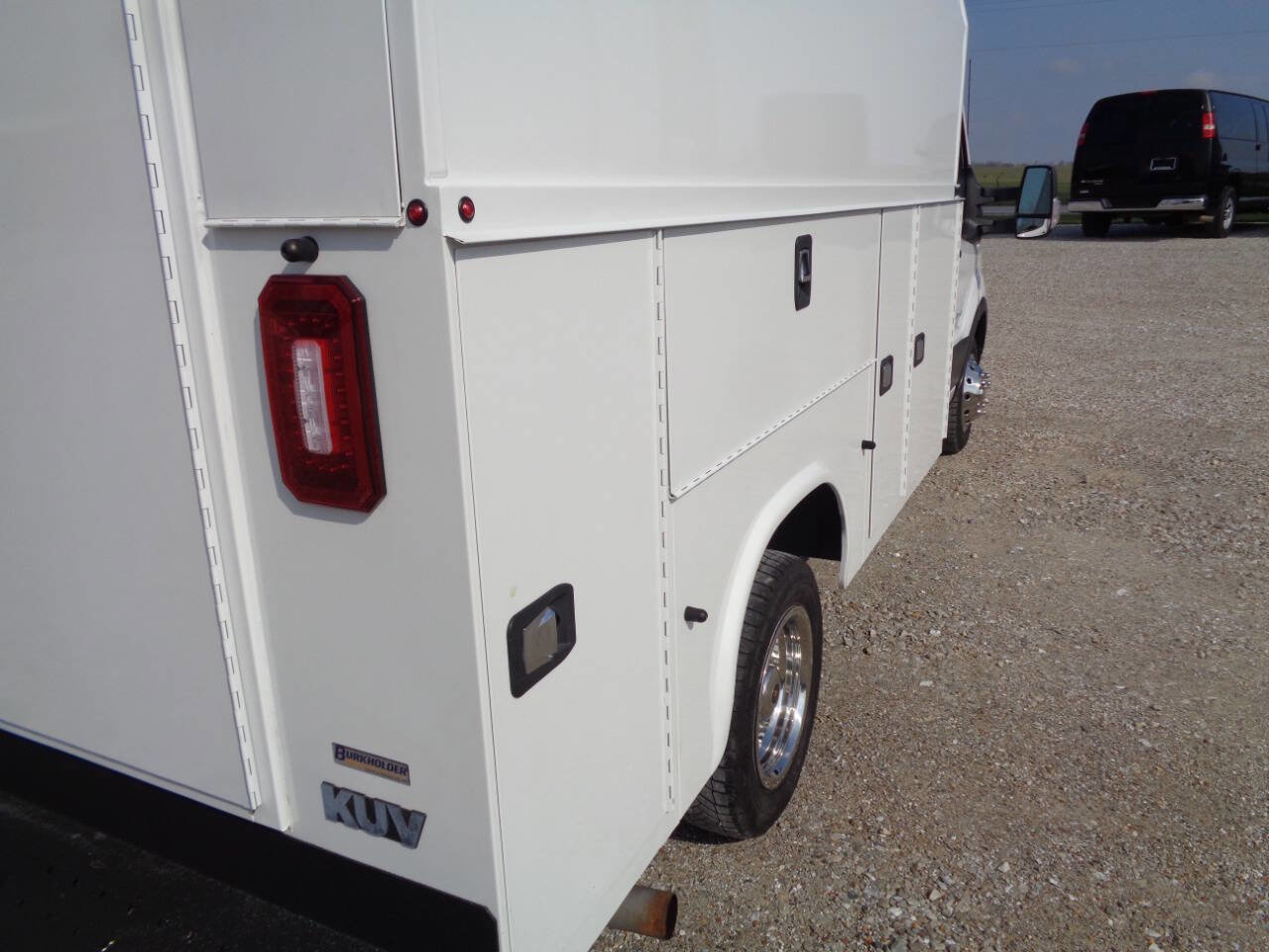 Used 2020 Ford Transit 350 DRW w/ Interior Upgrade Package image 44