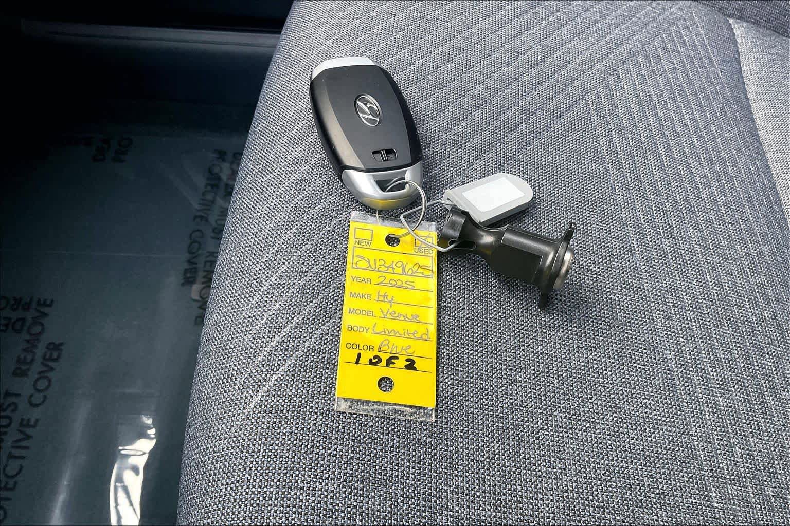 Certified 2025 Hyundai Venue Limited FWD image 15