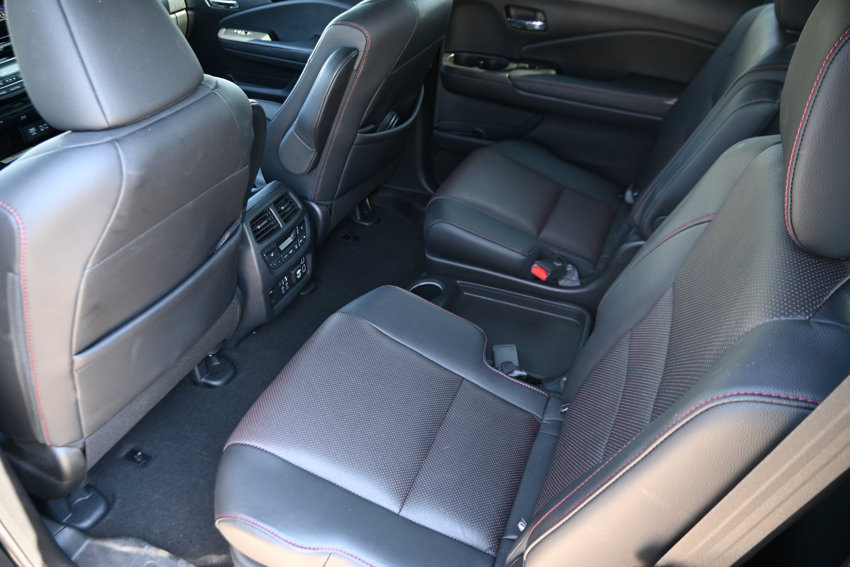 Used 2021 Honda Pilot Black Edition image 13
