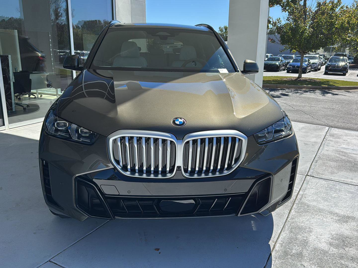 New 2026 BMW X5 M60i image 7