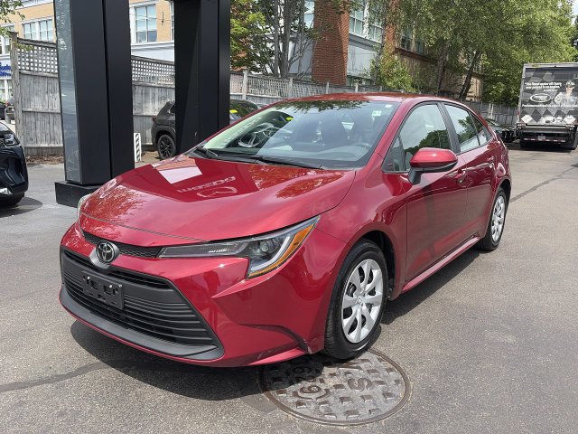 Used 2025 Toyota Corolla LE FWD image 4