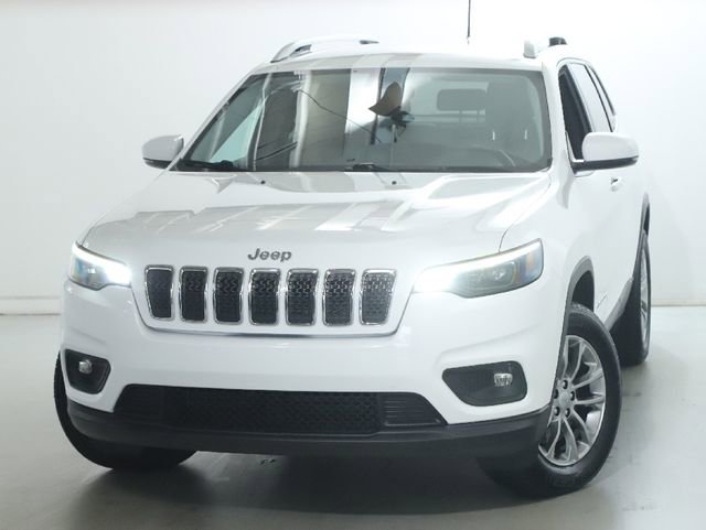 Used 2020 Jeep Cherokee Latitude Plus image 3