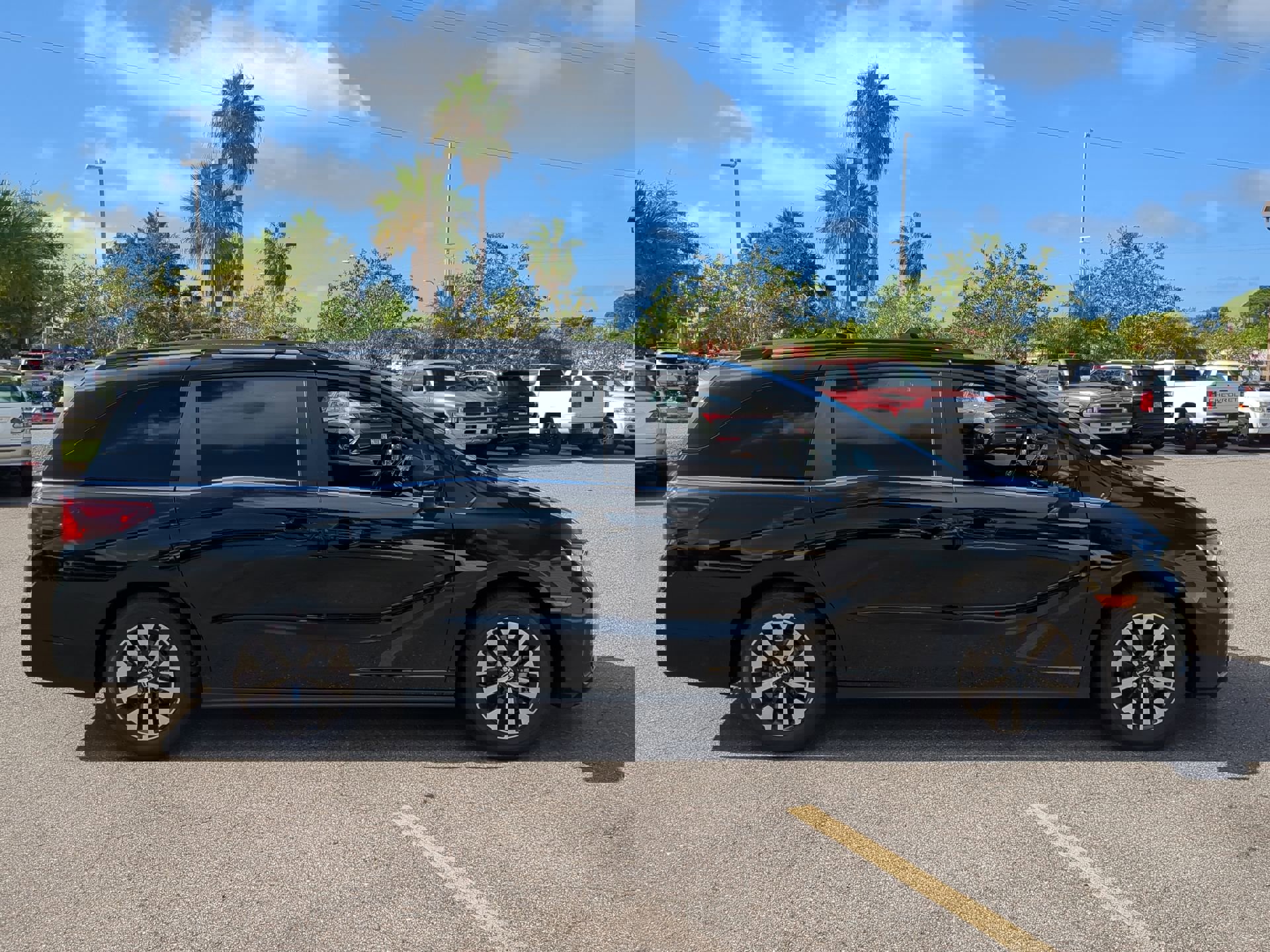 New 2026 Honda Odyssey EX-L image 5