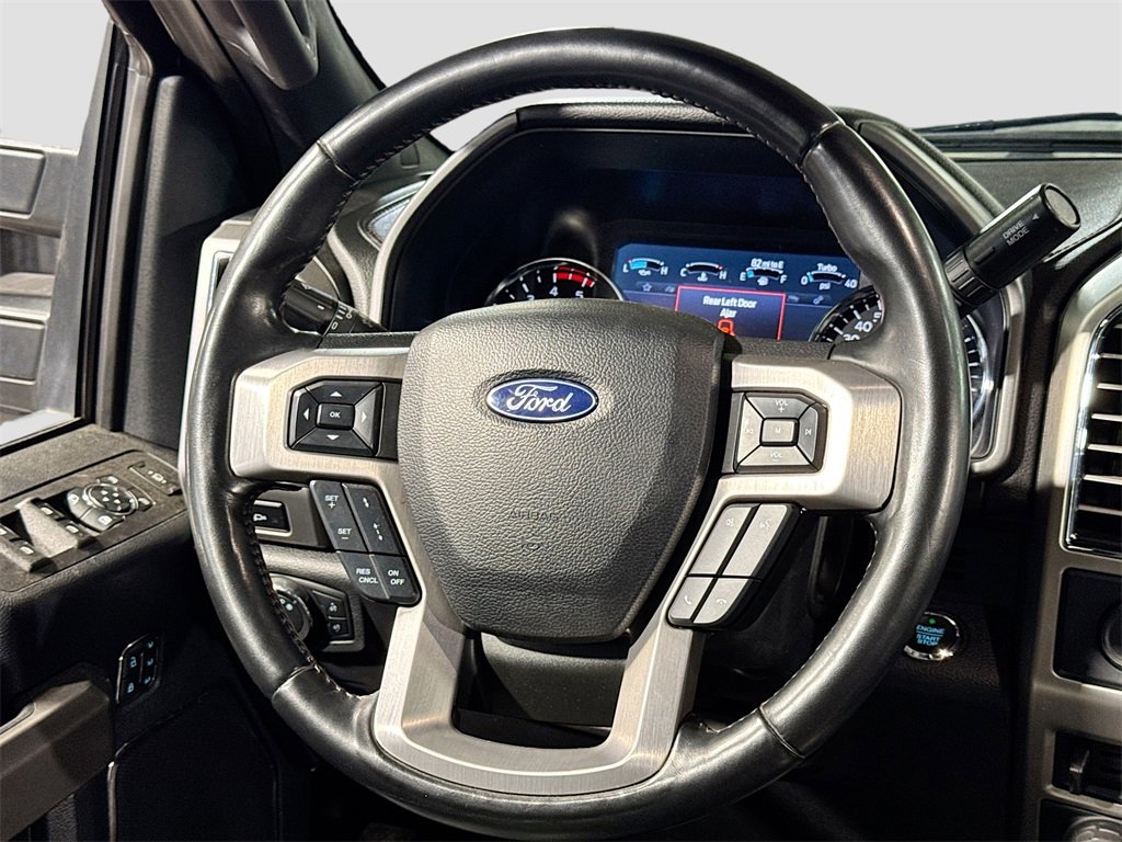 Used 2020 Ford F350 Platinum image 15