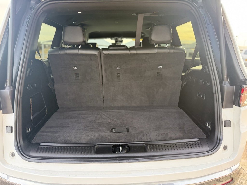 Used 2022 Jeep Wagoneer Series III w/ Flexible Seating Group image 15