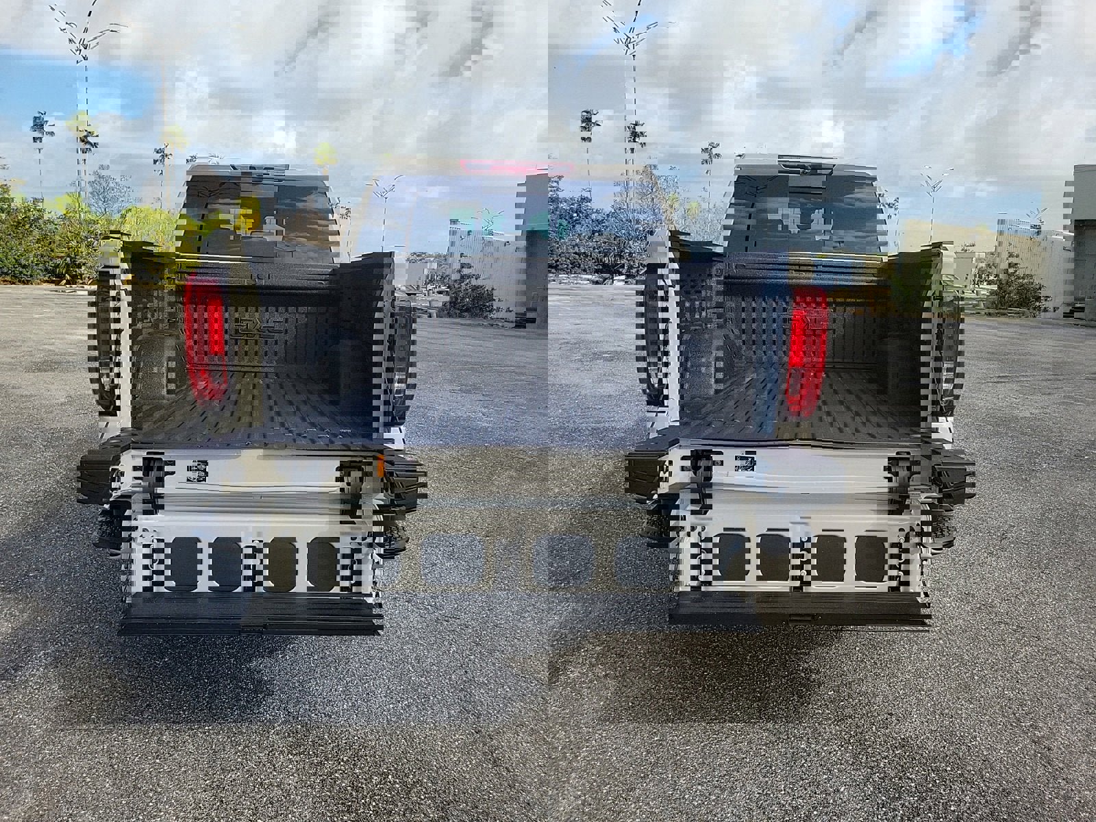 New 2026 GMC Sierra 1500 AT4 w/ AT4 Premium Package image 7