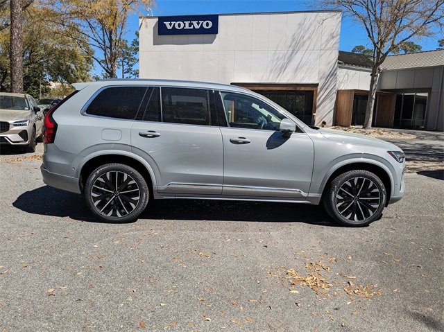 New 2025 Volvo XC90 B6 Plus image 3