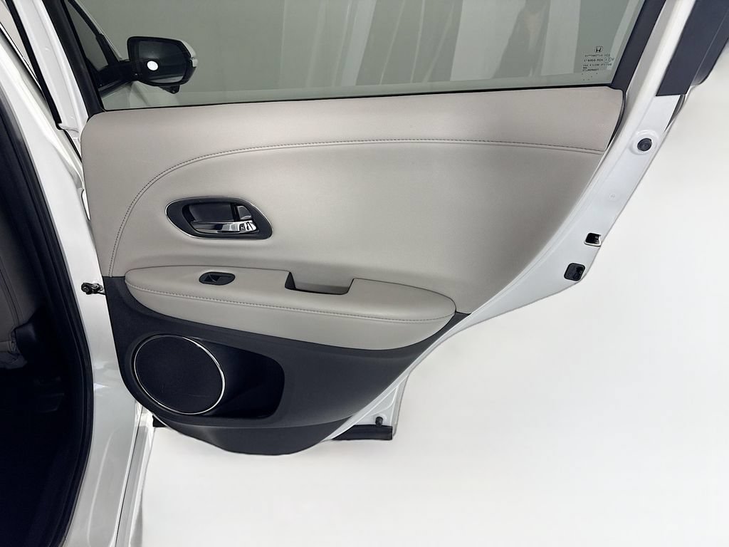 Certified 2019 Honda HR-V Touring image 27
