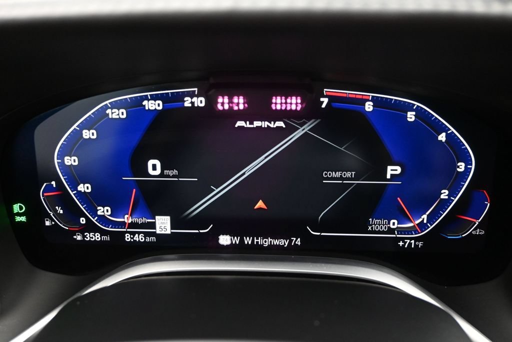 Used 2022 BMW ALPINA B7 xDrive AWD/4WD image 18