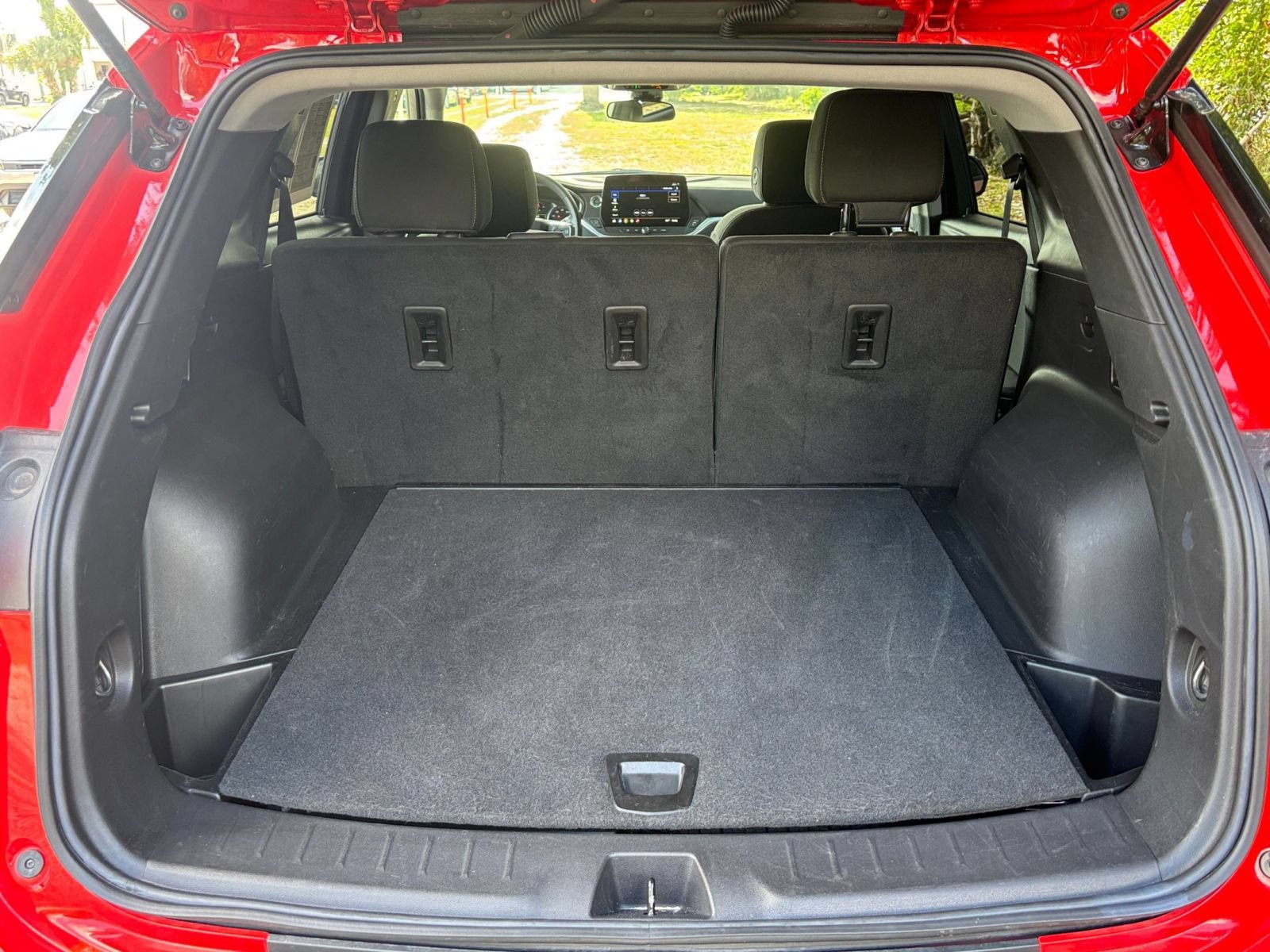 Used 2025 Chevrolet Blazer LT FWD image 32