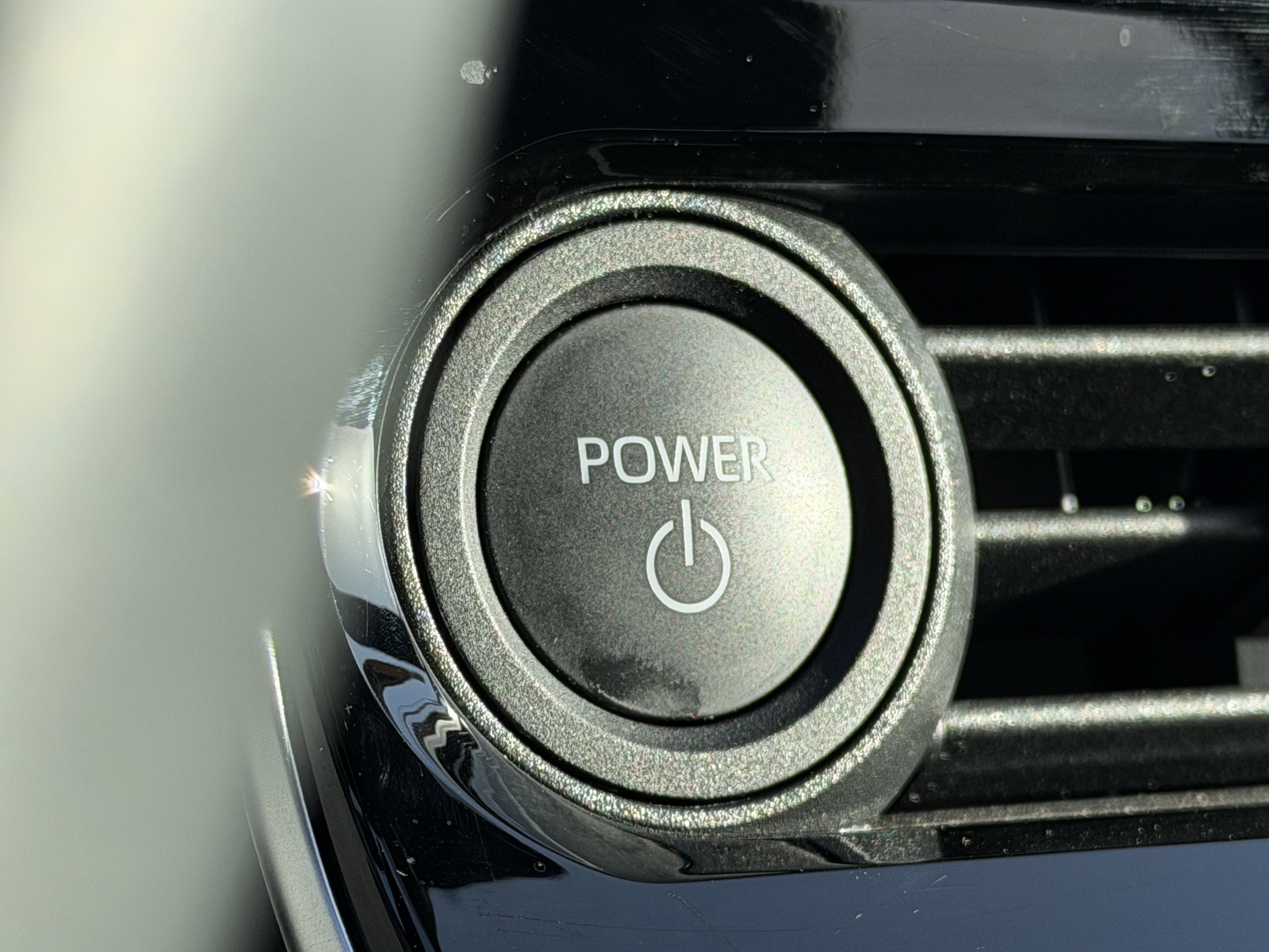 Used 2024 Subaru Solterra Touring w/ Touring Package image 29