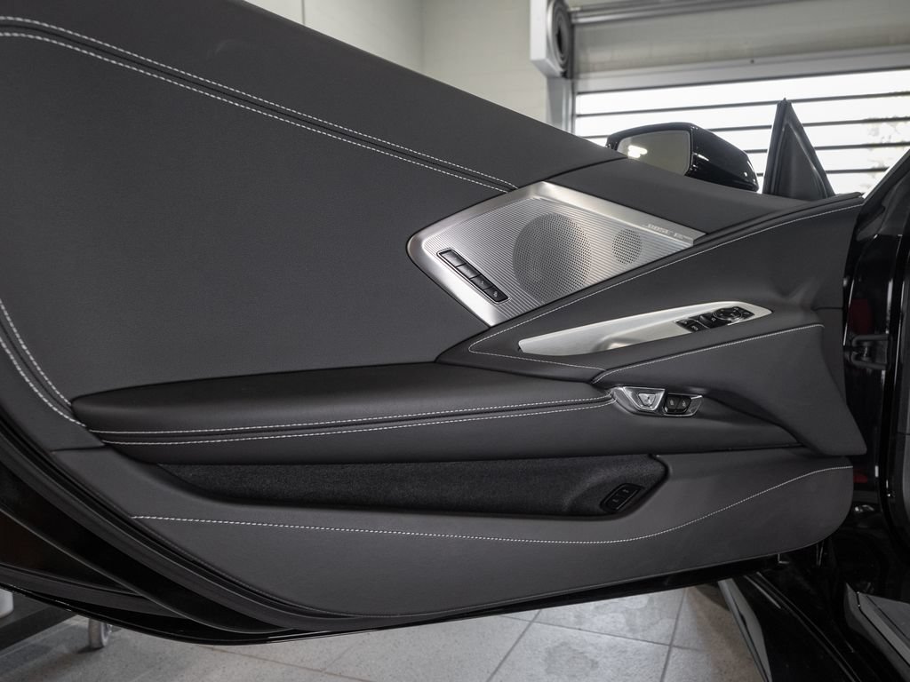 Used 2024 Chevrolet Corvette Z06 RWD image 20