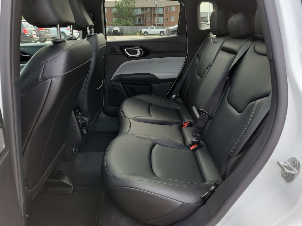 New 2026 Jeep Compass Limited w/ Sun, Sound & Navigation Group AWD/4WD image 9