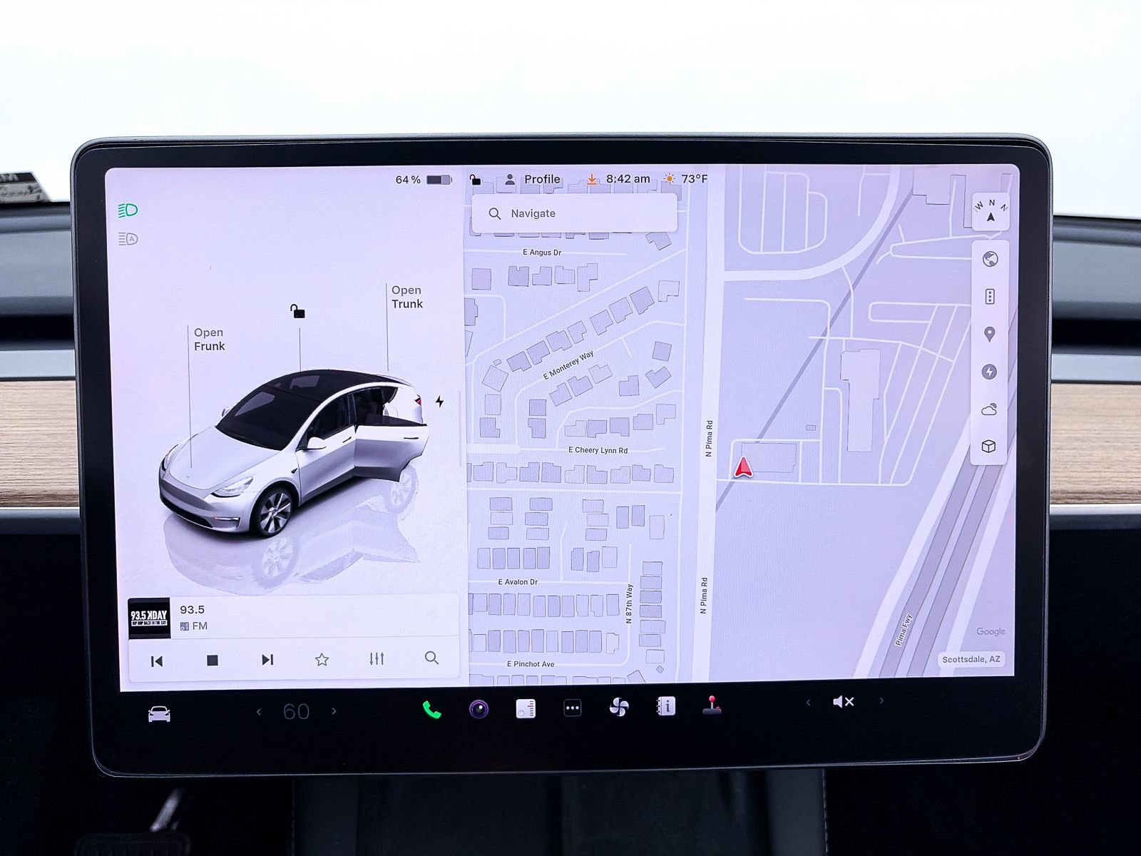 Used 2023 Tesla Model Y Long Range AWD/4WD image 4