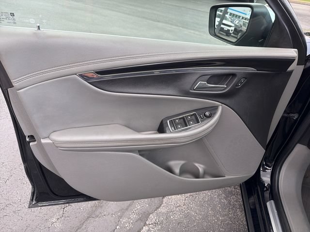 Used 2016 Chevrolet Impala LTZ FWD image 11