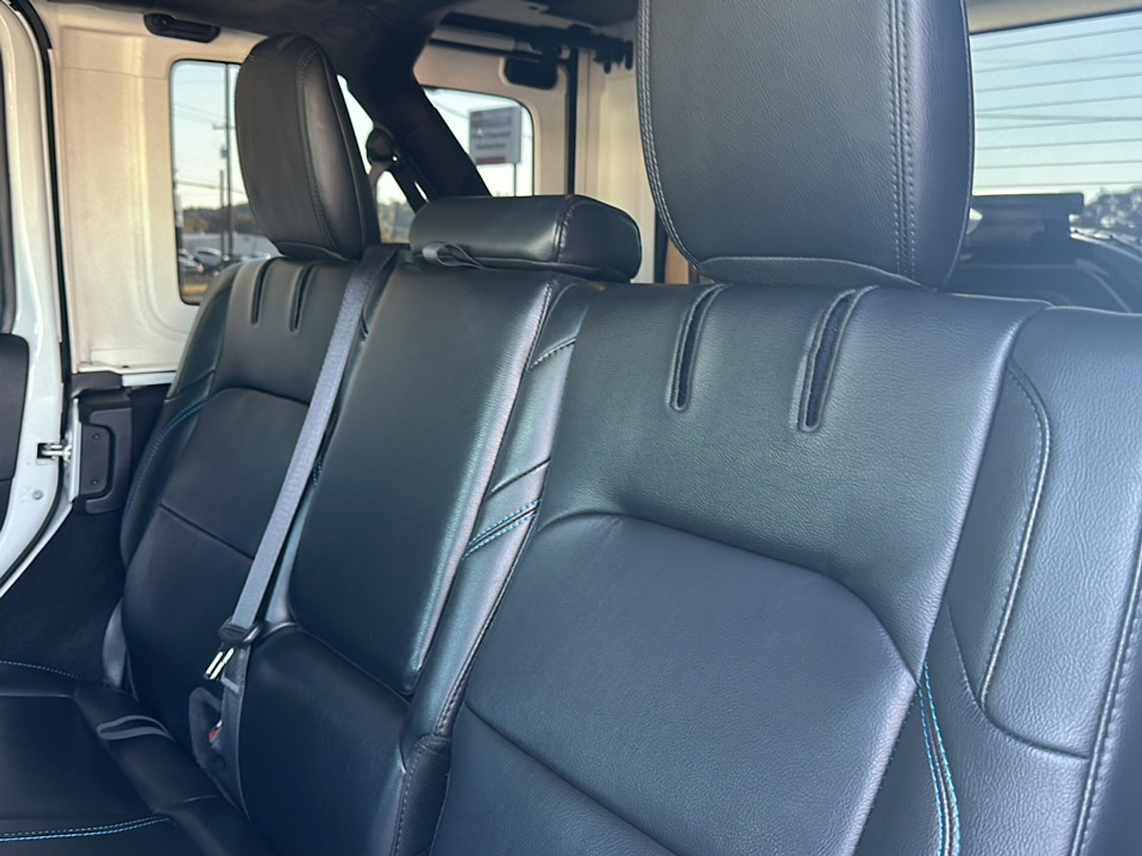 Used 2021 Jeep Wrangler Unlimited Rubicon 4xe w/ Safety Group image 19