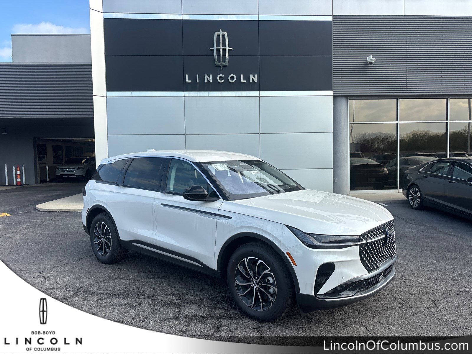 New 2026 Lincoln Nautilus Premier AWD/4WD image 1