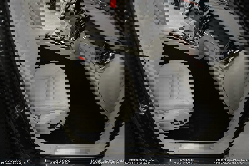 Used 2022 Volvo XC60 T8 Inscription Expression w/ Advanced Package image 19