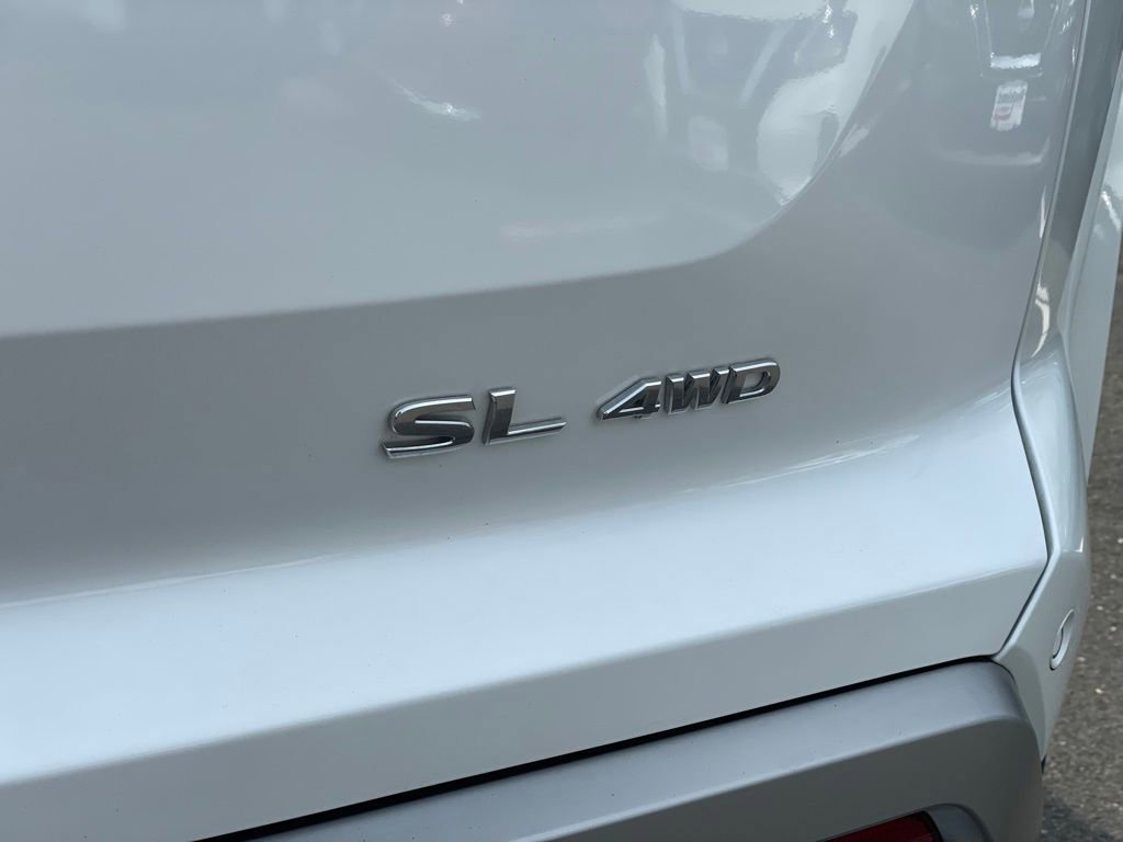 Certified 2025 Nissan Pathfinder SL image 37