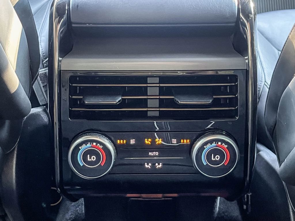 Used 2023 Land Rover Range Rover Sport SE image 20