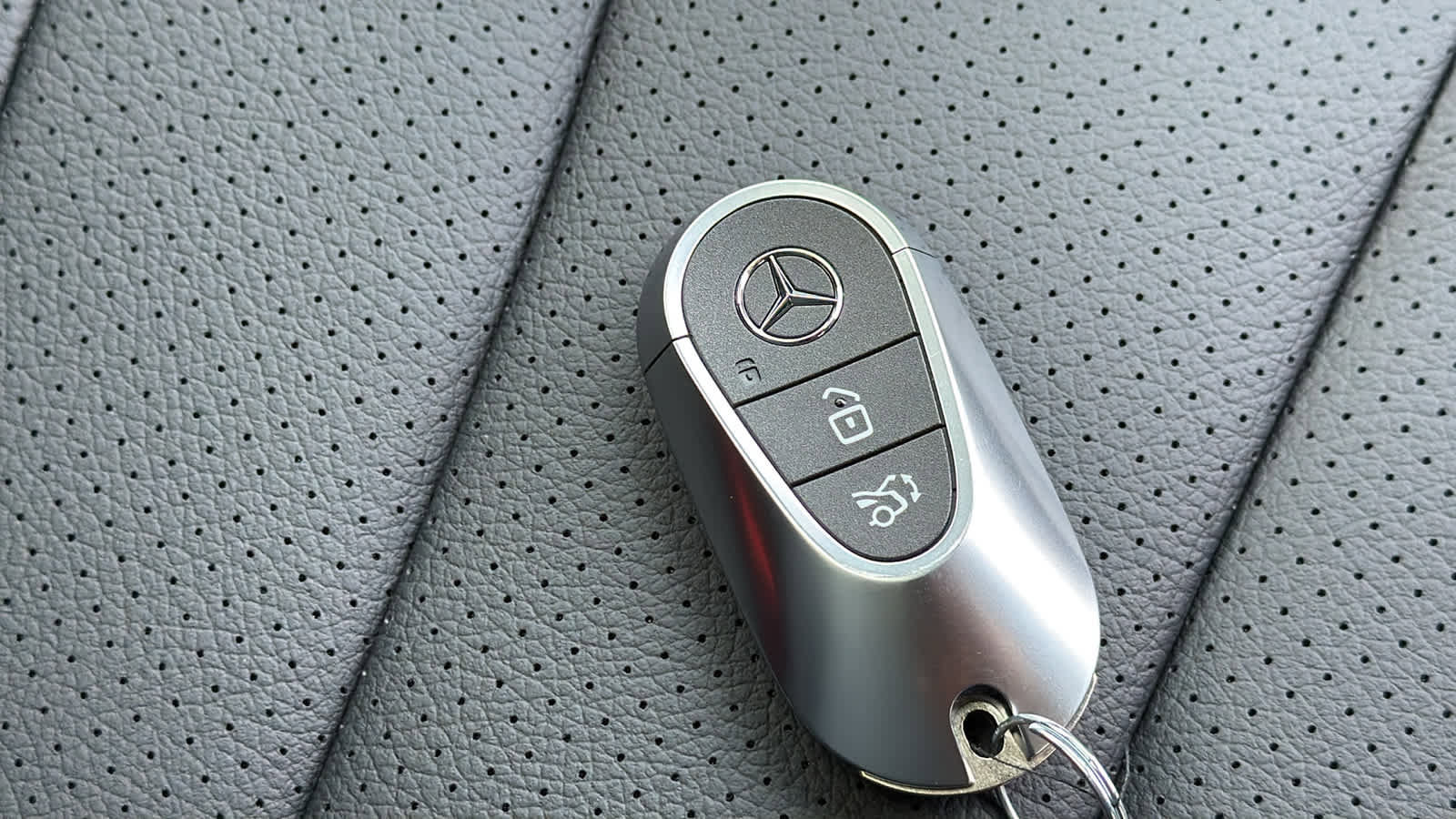 New 2026 Mercedes-Benz E 350 4MATIC Sedan image 36