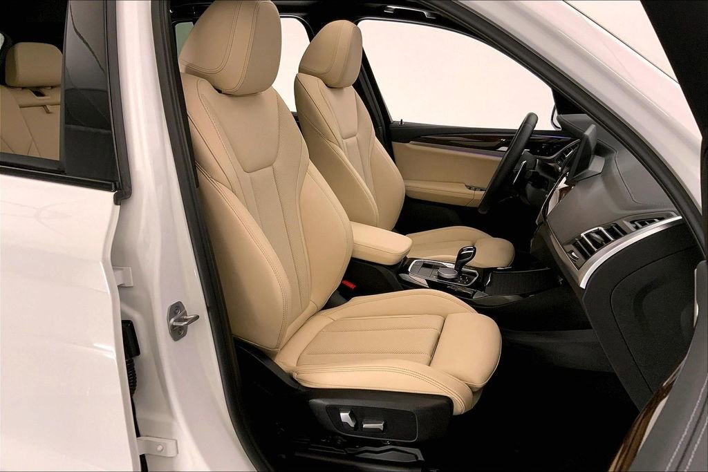 Certified 2023 BMW X3 M40i image 6