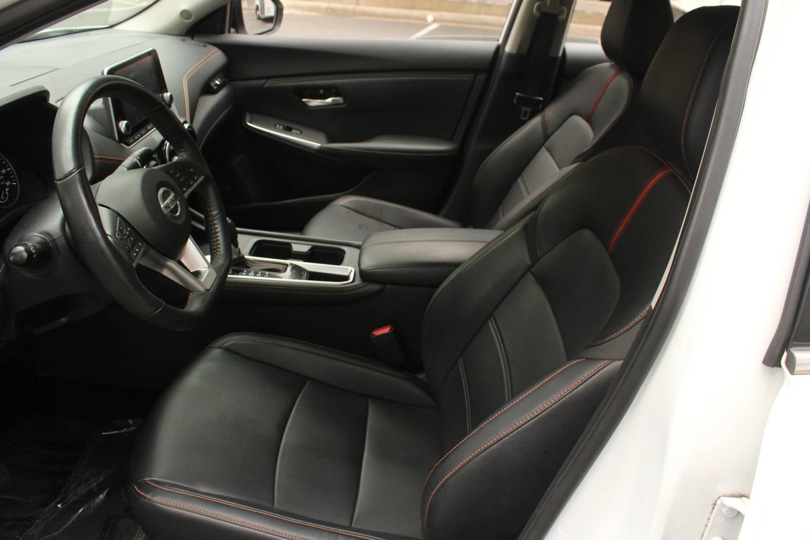 Used 2023 Nissan Sentra SR w/ SR Premium Package FWD image 14