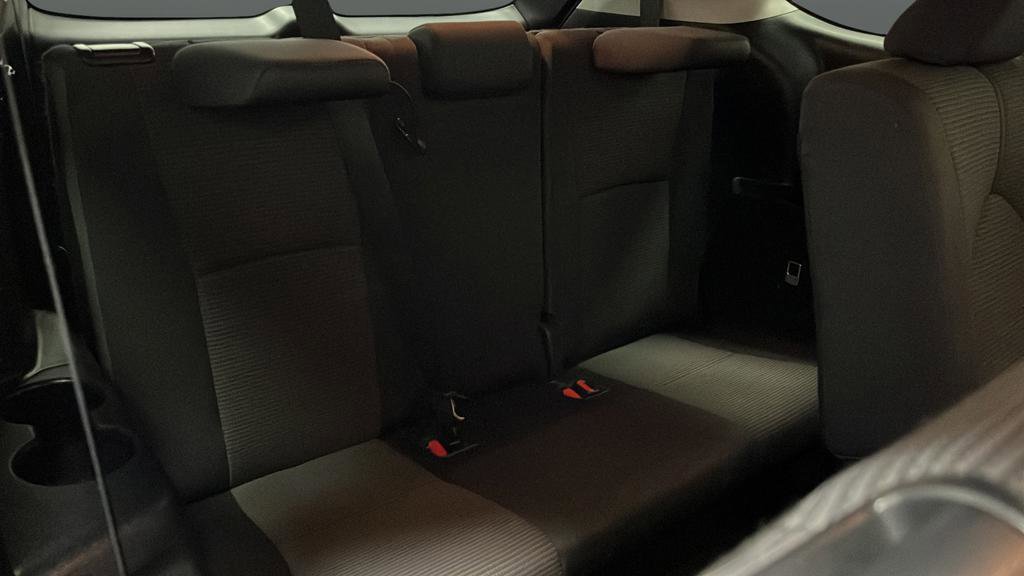 Used 2023 Toyota Highlander LE FWD image 26