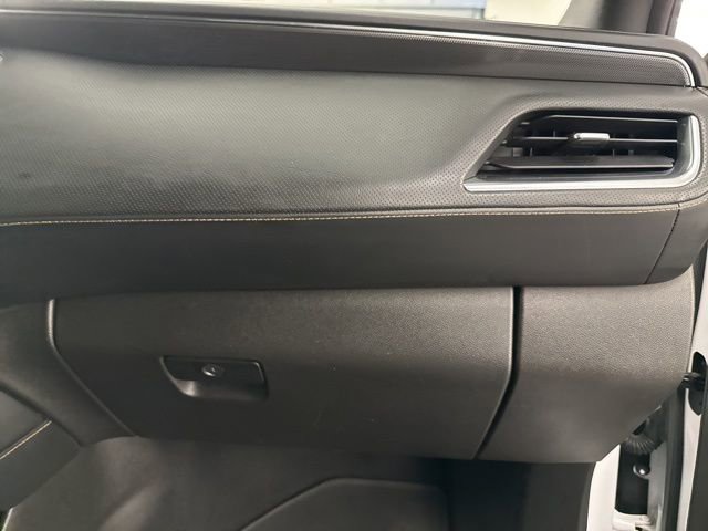 Used 2021 GMC Yukon XL AT4 image 12