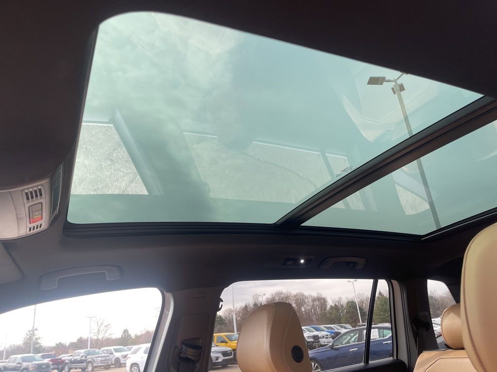 Used 2022 Volkswagen Tiguan SE image 20