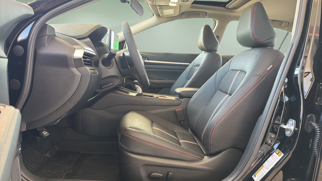 New 2026 Nissan Altima 2.5 SR w/ SR Midnight Edition Package FWD image 18
