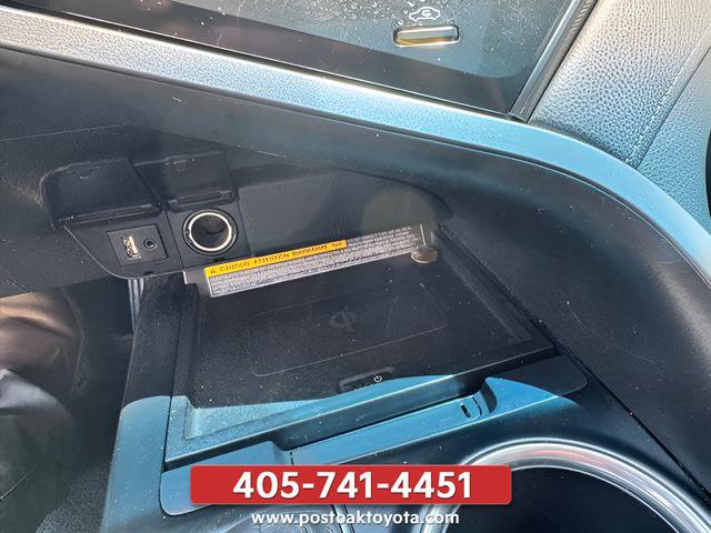 Used 2019 Toyota Camry XSE FWD image 11