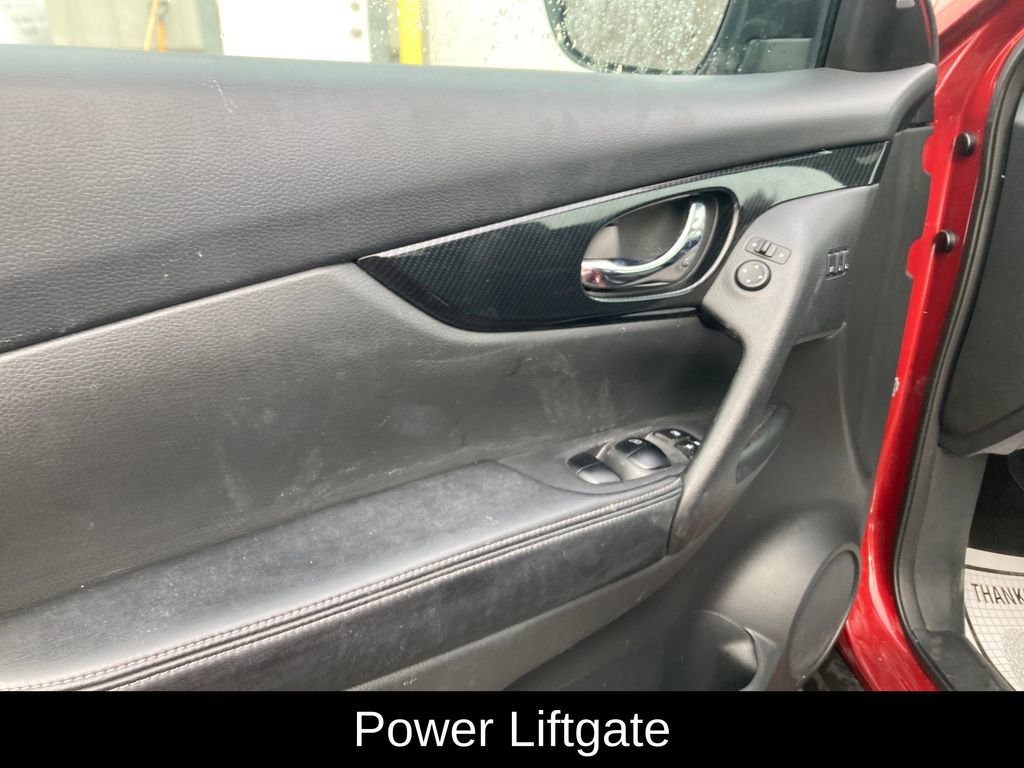 Used 2018 Nissan Rogue SL w/ Premium Package image 13