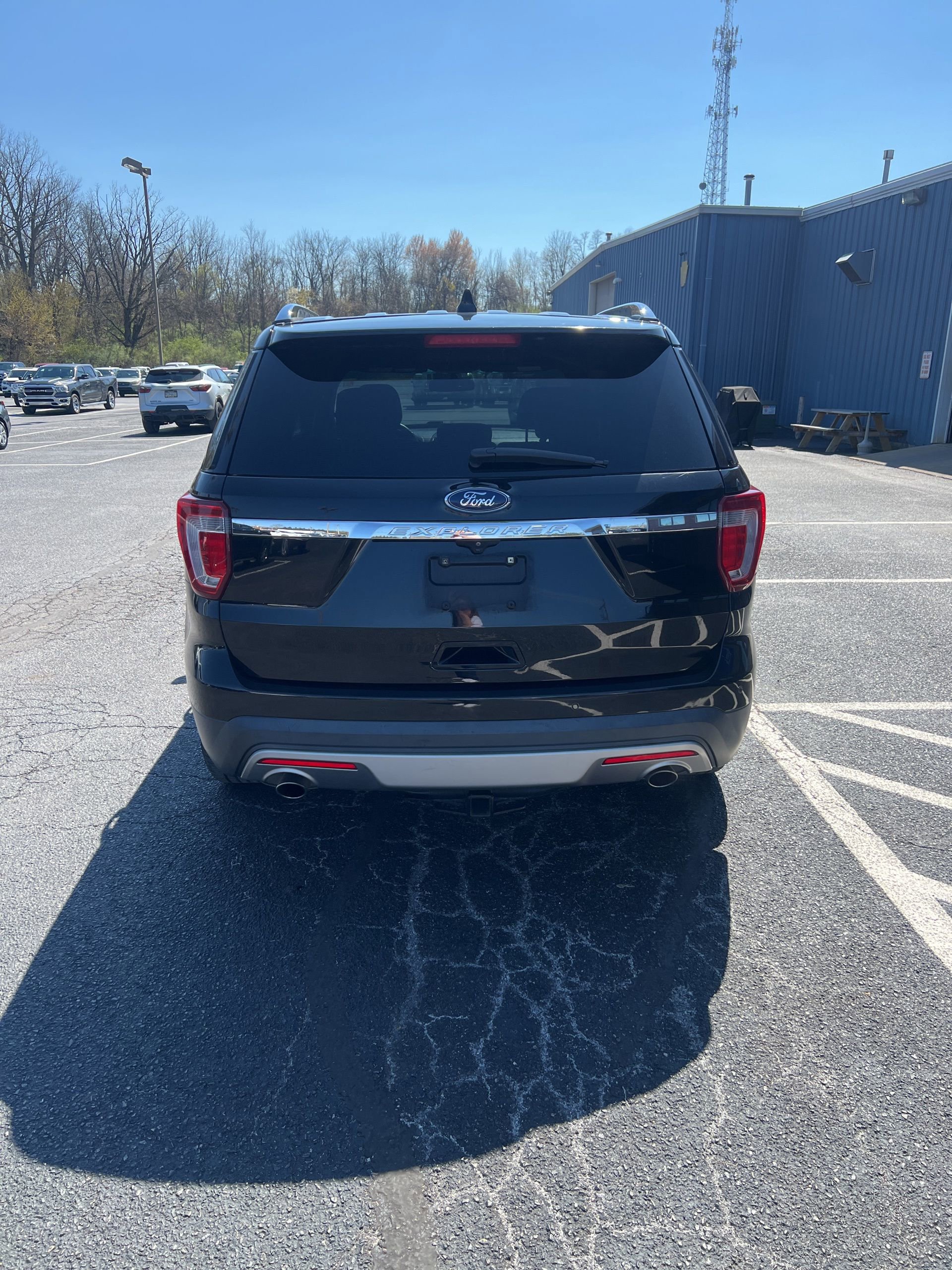 Used 2017 Ford Explorer Limited FWD image 5